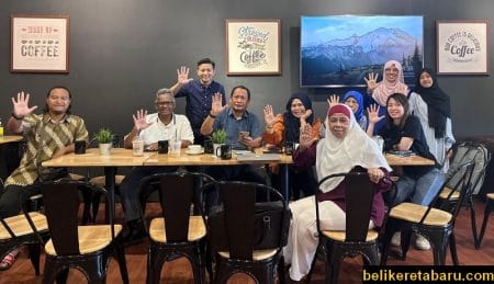 Pelan Perlindungan Kos Perubatan Kesihatan Murah Malaysia Bos ceo founder WE KONGSI bersama ahli komuniti kongsi bil perubatan WeKongsi