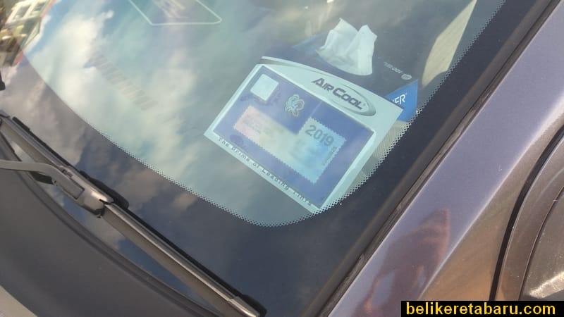 Cara lekat roadtax yang betul dan mudah ditanggal