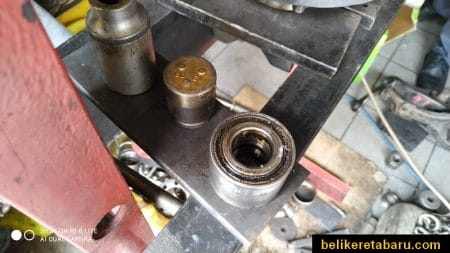 bearing sudah rosak dan perlu diganti
