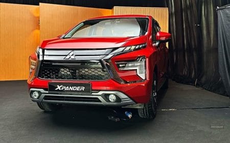 Gambar pandangan hadapan kereta Mitsubishi Xpander Facelift