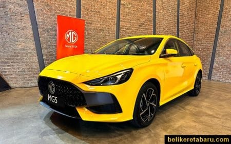 Gambar Hadapan Tepi Kereta MG5 Warna Kuning