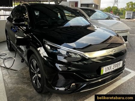 Gambar Depan Tepi Kereta BYD Atto 3 Ultra Warna Hitam