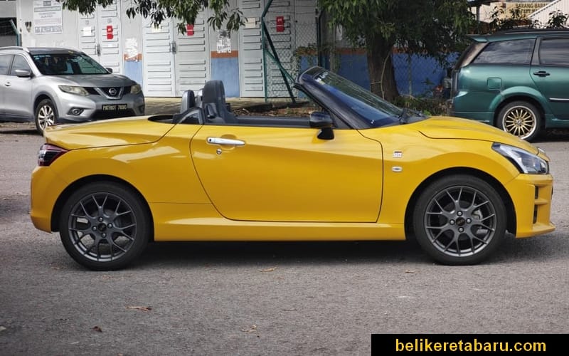 Kereta import terpakai recond Daihatsu Copen GR Sport warna kuning